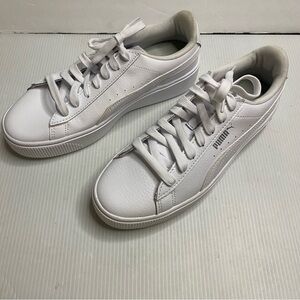 Puma Womens Classic White Low-Top Sneakers size 7.5